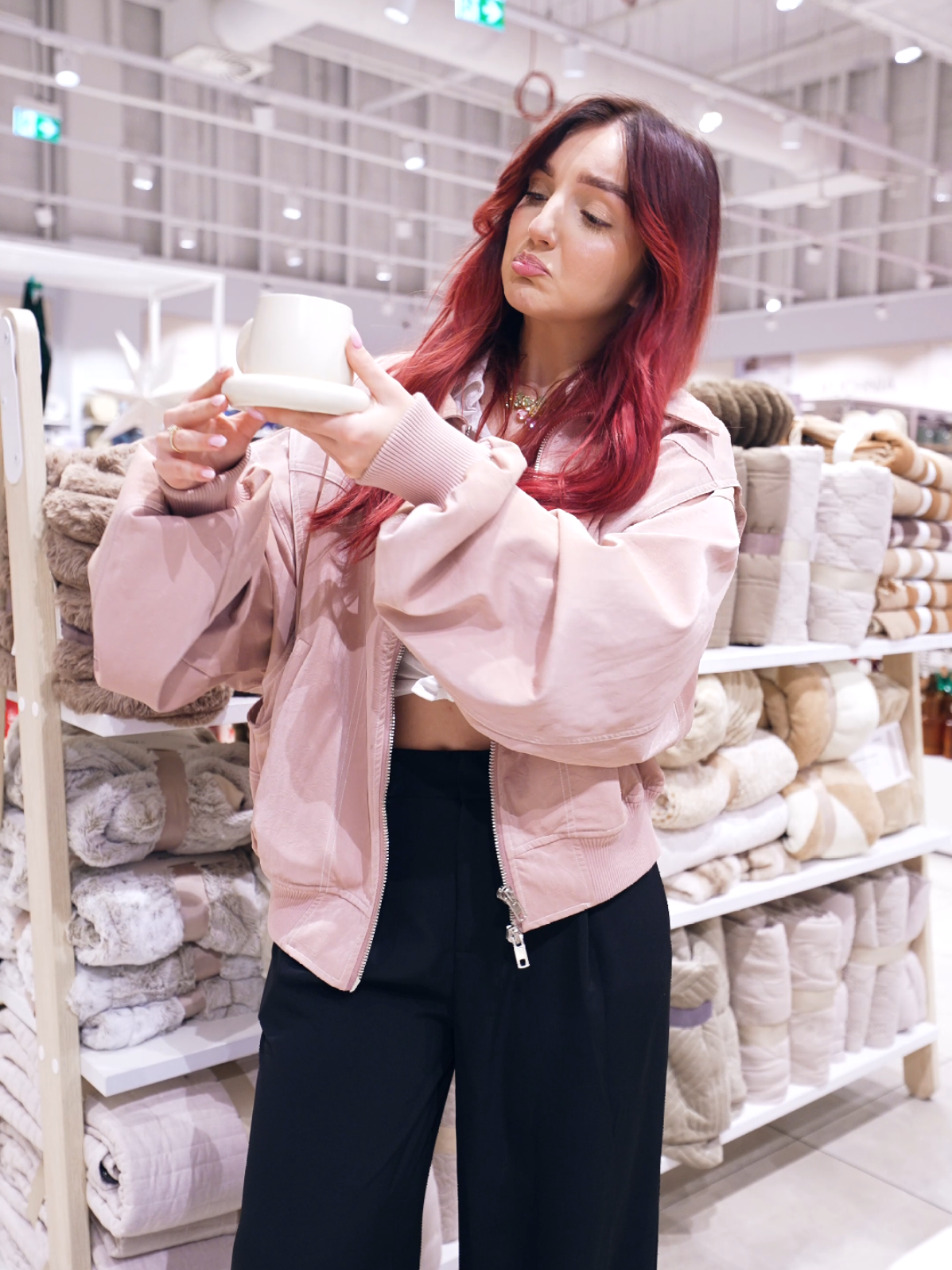 [reklama] Czy Wam też zdarza się zapomnieć torebki? Z funkcją Samsung Wallet na szczęście to nie problem, bo wszystkie potrzebne karty mam zawsze przy sobie! @Samsung Polska #GalaxyAI #TeamGalaxy #SamsungWallet #GalaxyS25