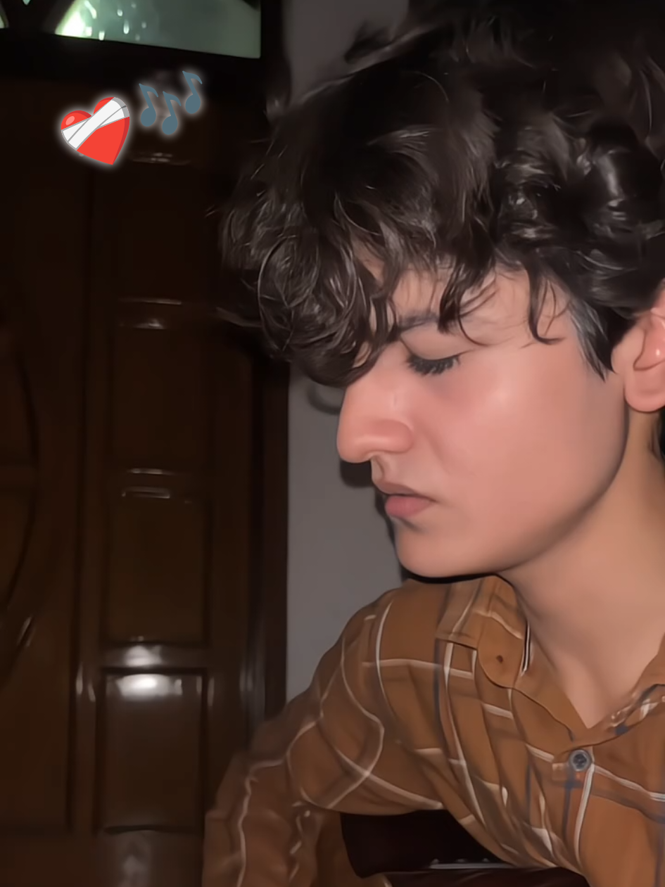 Kya hal ho gya hai yeh mera🫠....#creatorsearchinsights#singing #sadvibes #music #foryou 