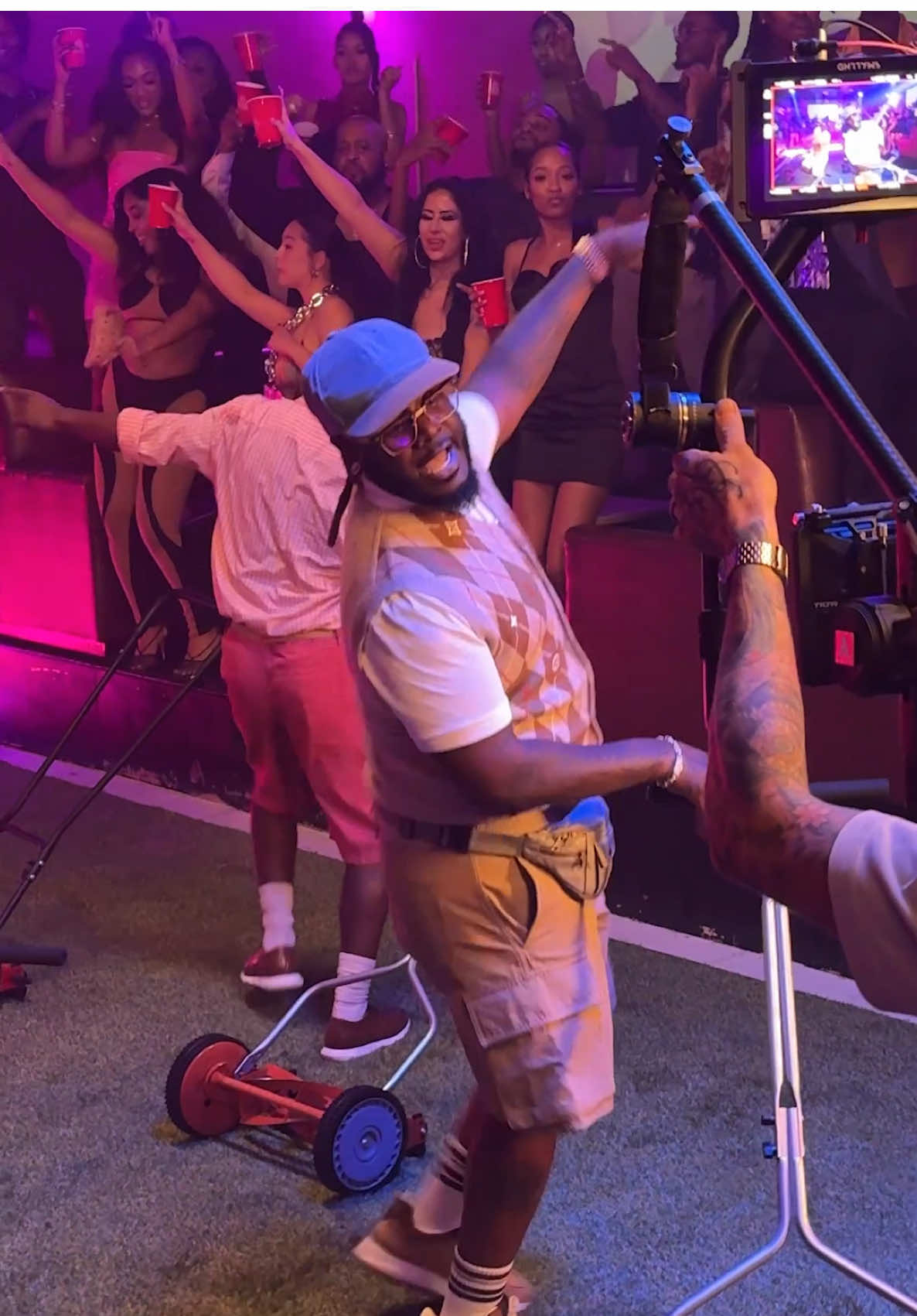 Would you all want to see more Club Husband BTS? 🤔💍 #clubhusband 