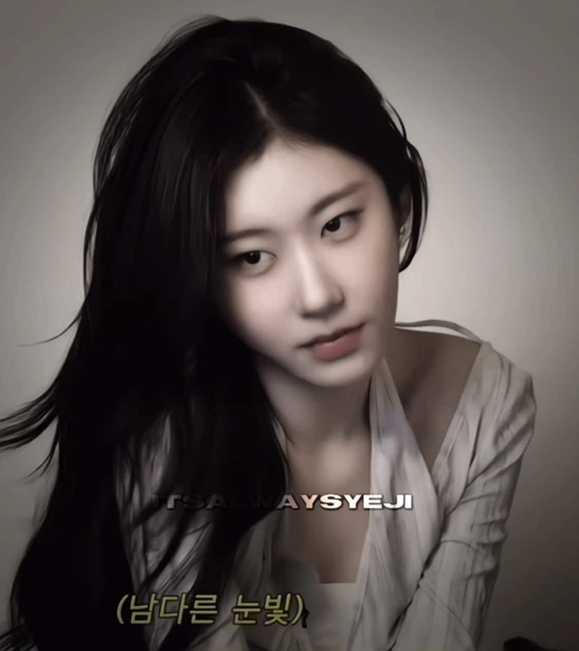 but i’m complete 💋 || #chaeryeong #chaeryeongitzy #itzy #midzy #viral 