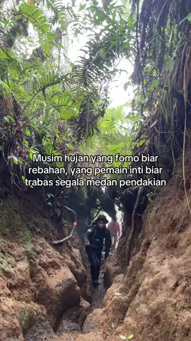 Jatuh dikit gk ngaruh. Wkwkw 😁