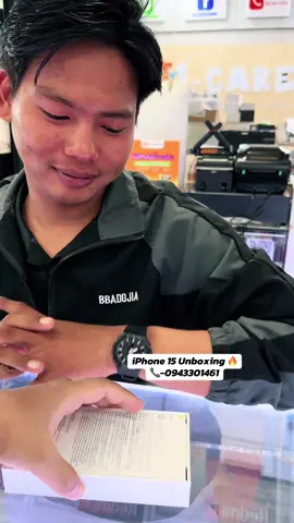 iPhone 15 ပါကင်စစ်စစ်အားပေးသွားတာလေး#ရွှေမြန်မာများ🙏🙏 #ဂျင်းတွေရှင်ပြီး #viewတက်စမ်းကွာ👊 #ကိုဂျေးဖုန်းဆိုင် #fypppppppppppppppppppppp 