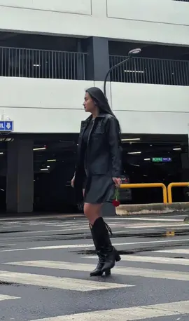 Style starts from the shoes. #ootdfashion #sepatuwanita #outfitinspo #outfitideas #sepatumurah 