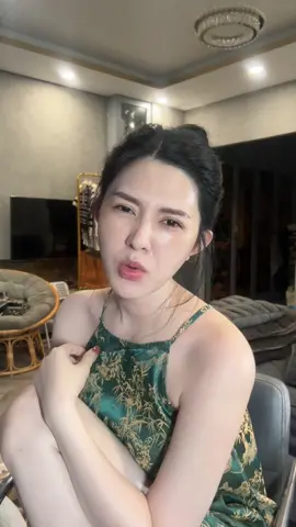 Da body trắng rõ so với da mặt??? #beskin #beskinvietnam #totuyettram #bodylotionbeskin #totuyettrambeskin 