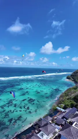 Cuộc đời là một hành trình trải nghiệm. 🌍 Và đây là Bali - những bãi biển xanh ngọc, ruộng bậc thang, rặng san hô, và nền văn hóa Hindu đặc sắc. #travel #bali #dulam1701 
