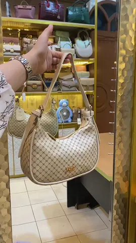 Ini gimana sih tiktokshop kok baik banget ngasih harga tas sebagus ini gak bikin kantong kering  #tasselempangwanita #shoulderbagwanita #taswanitaelegan #handbagwanita 