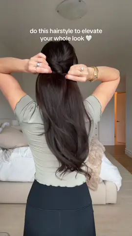 my favorite way to do something diff to my ponytail! 