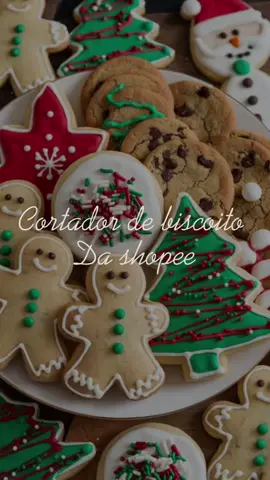 Perfeitos pra fazer biscoitos natalinos lindos! 🍪🎄 Já garante o seu cortador de Natal e arrasa nas receitas!” Só na shopee!!!! Gostou? Comente EU QUERO Que envio o link!  #Biscoito #Natal #cortador #receita #shopee