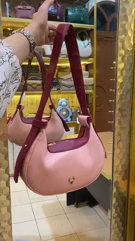 Ini gimana sih tokonya ngasih harga tas cantik gini dengan harga murah, cek keranjang kuning sekarang   #tasselempangwanita #shoulderbagwanita #taswanitaelegan #handbagwanita 