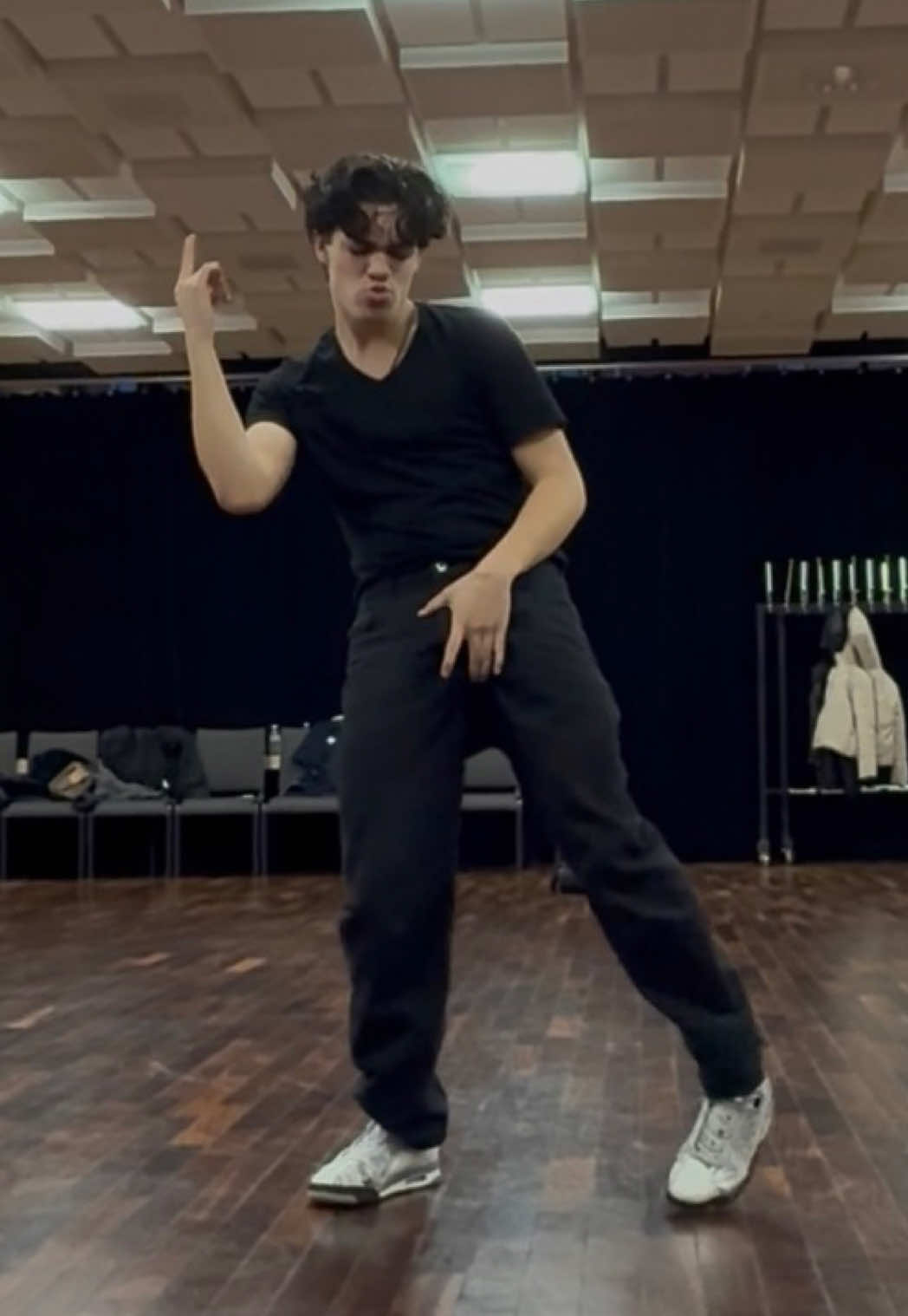 Dancing with the King 🔥#michaeljackson #viral #fy 