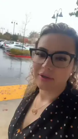 Si el cielo está gris… pero tus libros contables de tu negocio peor 😳☁️ ¡Es hora de arreglar eso YA! #contabilidad #T#TaxStrategydinero #NegociosLatinos #educacionfinanciera