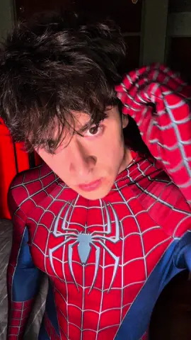 Llegue tarde? 🕷️🕸️ #halloween #spiderman #costume #viral 