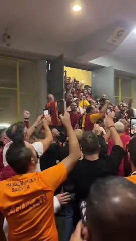 dünyanın en haklı bestesi. #beniöneçıkart #keşfet #fypシ #reels #keşfetteyizzz 