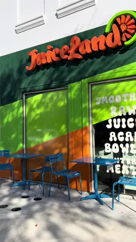 Love a good smoothie especially when it’s @JuiceLand #juiceland 