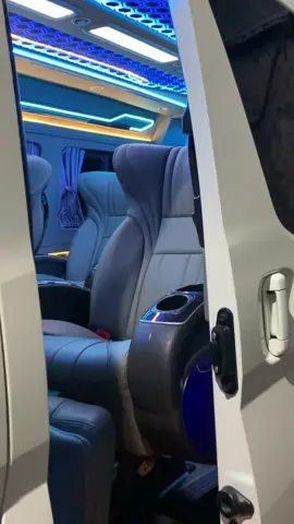 Hiace luxury 8seat #hiaceluxurymalang #sewahiaceluxurysurabaya #sewahiacemalang #sewahiacesurabaya #sewahiacepasuruan 