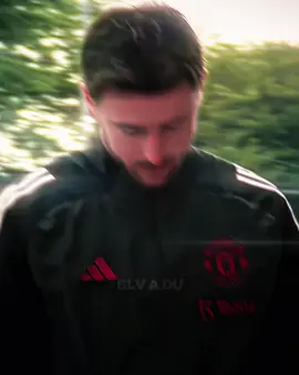 Anh mặc áo số 7 vì … #creatorsearchinsights #fyp #football #viral 