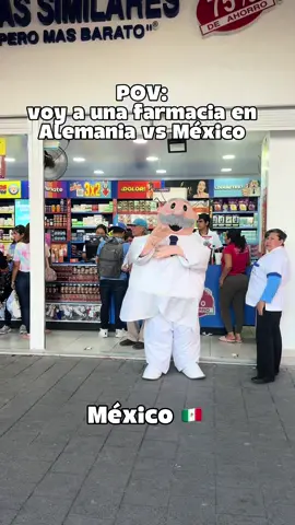 En México vas a una farmacia del Dr. Simi y te cura con un abrazo jajaja 😍 #alemaniavsmexico #mexico🇲🇽 #alemania🇩🇪 #drsimi #mexicoalemania 