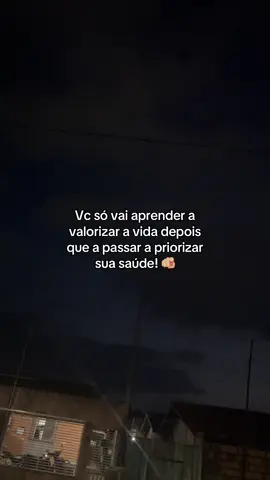 Se coloque em primeiro plano! Só temos uma vida e cuide dela. 🫵🏼 #saudemental #respirar #pensamentos #fy