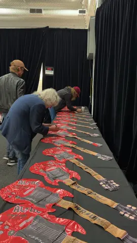 To learn more about Rob’s journey and how to get involved, visit: instagram/run.robla.run #poweruptour 🎥  christiegoodwin