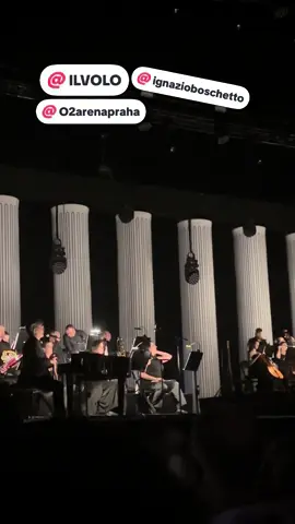 #ilvolo #ilvolovers #ilvolomusic #prague #viral 