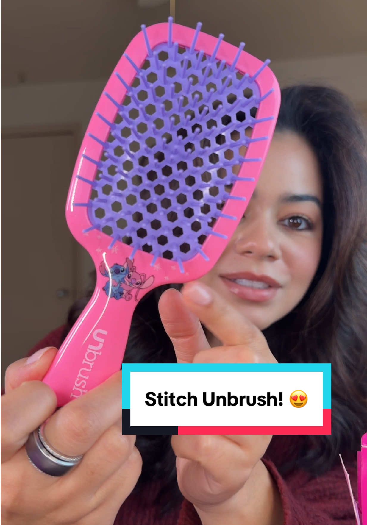 Sooo cuteee! 😍 @FHI HEAT #unbrush #liloandstitch #stitchbrush #unbrushreview #fhiheat 