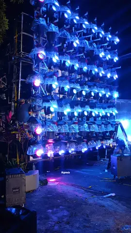 jan istimewah linggarjati audio🔥🔥✨✨ @NANDA_AUDIO JEMBER  #soundkarnaval #CapCut #fypシ゚viral #allinpesonagondanglegi2025  #pesonagondanglegi2025 