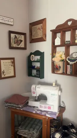 love this trailer that we call home🤍                        #newlyweds #youngmarriedlife #trailerliving #fyp #oklahoma 