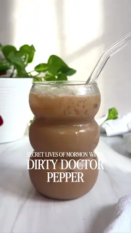 DIRTY DOCTOR PEPPER 🍒  In honor of @secretlivesonhulu, here’s a dirty soda recipe using Dr. Pepper! If you would like to go against the Lord’s wishes 🙏🏻 and add alcohol… highly recommend bourbon.  INGREDIENTS 1 can @Dr Pepper  1/4 oz caramel syrup 1-2 oz cinnamon coffee creamer  #secretlivesofmormonwives
