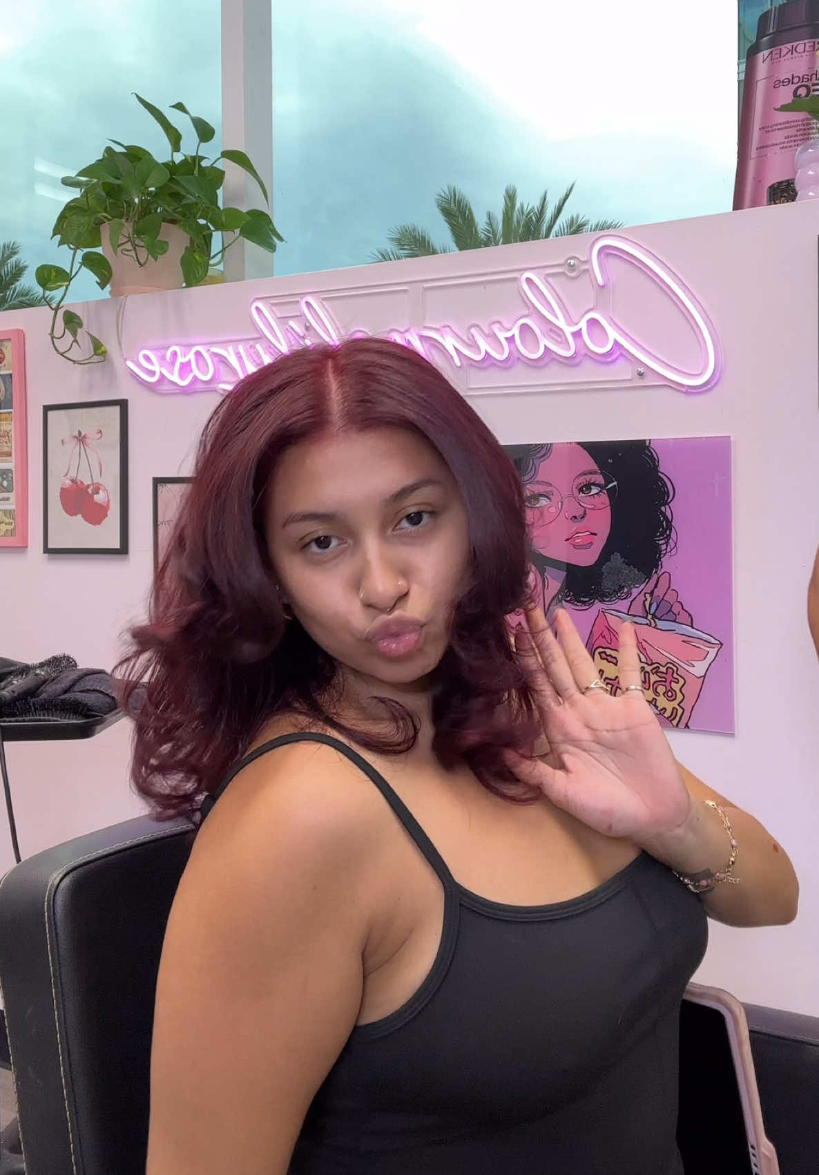 let’s do a blowout service ❤️ #hairinspo #blowout #layeredhaircut #burgundyhair #lahairstylist 