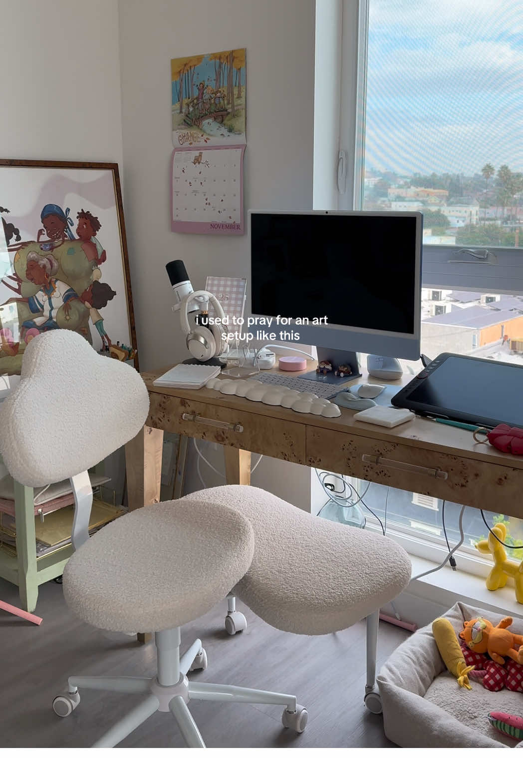 i did it myself 🤧☁️ (my cord management is improving btw !!!) #artstudio #desksetup #techessentials #artistsoftiktok #apartmenttherapy @BlueShark Tech-US 