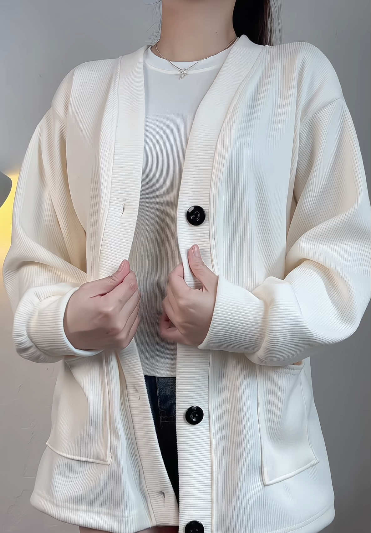 #thoitrangnu #cardigan #aogiunhiet #halanchii 