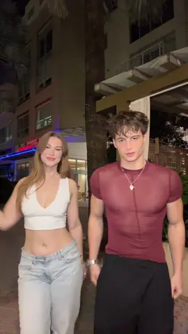 Nos parecemos a hermanos? @bách 