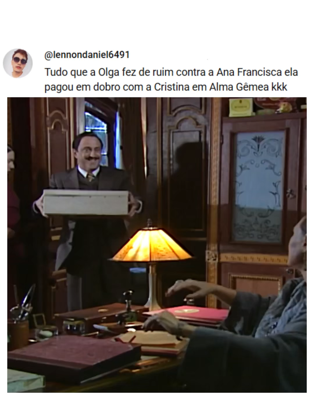 Parte 1 - Chocolate com Pimenta é uma das novelas mais amadas do Brasil, marcada pelo romance, humor e muita reviravolta. A trama acompanha Ana Francisca, que sai de jovem inocente e humilhada para uma mulher forte, rica e determinada a dar a volta por cima. Com personagens icônicos, vilões caricatos e cenas inesquecíveis, a novela conquistou gerações e continua viralizando até hoje nos cortes e momentos clássicos. 🍫✨ #ChocolateComPimenta #NovelasBrasileiras #CortesDeNovelas #TBTNovela #AnaFrancisca #TVBrasileira #NostalgiaTV