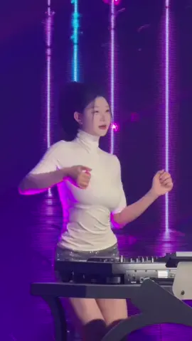 #gaixinhtiktok #nhachaymoingay #xuhuongtiktok #gaixinh 