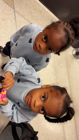 My babies are back home after such a hurricane🥺😩 #twin #jamaicantwins #americantwins #azori #azora 
