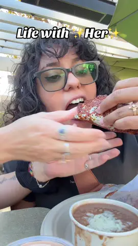 Do you share your food? #wlw #funny #funnycouple #fyp #lesbiansoftiktok @YouDontEvenKnow25 @SimplySierra 