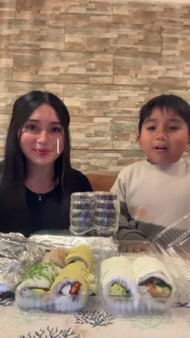 amo el sushi @Matsiu sushi 🍱 ❤️ #sushi #comida #fypシ゚ #GRWM #🥑 