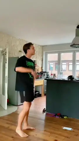 How to verify your friend isn’t an alien imposter 👽🤝#frp#funnyvideo#DIY#shakehand#viral