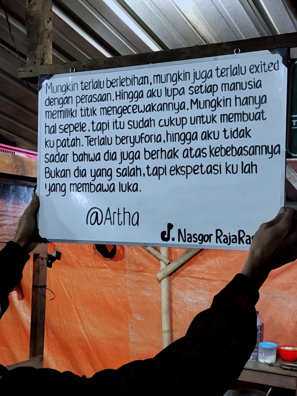 @aarthaa_ laki laki tidak punya tempat bercerita, hanya bisa menyampaikan lewat kata kata #fyp #foryoupage #galaubrutal #quotes #storyjowo