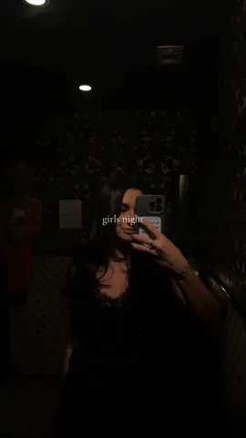 girls night is always a yes from me 🍷👯‍♀️🖤 #CapCut #girlsnight #girls #nightoutoutfit 