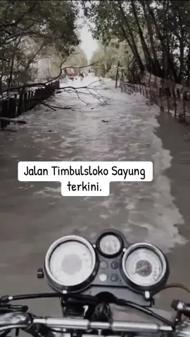 Semoga segera membaik & teratasi 🤲🤲🤲#banjirrob #laut #sayungdemak #indonesia 