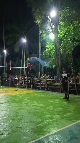 lapangan licin #tiktokviralvideo #vollytarkam #vollykampung #4youpage #tiktokviral 