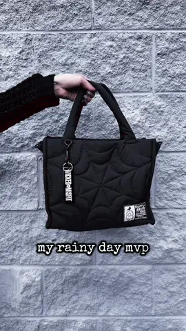 rainy days call for a water resistant bag 💧☔️ shop the recycled nylon tote on our tt shop #fyp #totebag #rainyday #fallfashion #tiktokshopblackfriday 