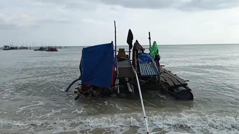 STOP perusakan Pantai dan Laut di pulau Belitong. sebab Pulau kita Zero Tambang Laut.  lokasi pantai tambak pantai konstruktor desa mengkubang kec Damar kab Belitung Timur provinsi Babel. #Tolak_Tambang_Laut 