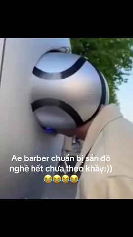 Có khi nào đưa đầu vô mất luôn cái đầu ko ae😁😁😁#kennybarbershop #nêubậttiktok 