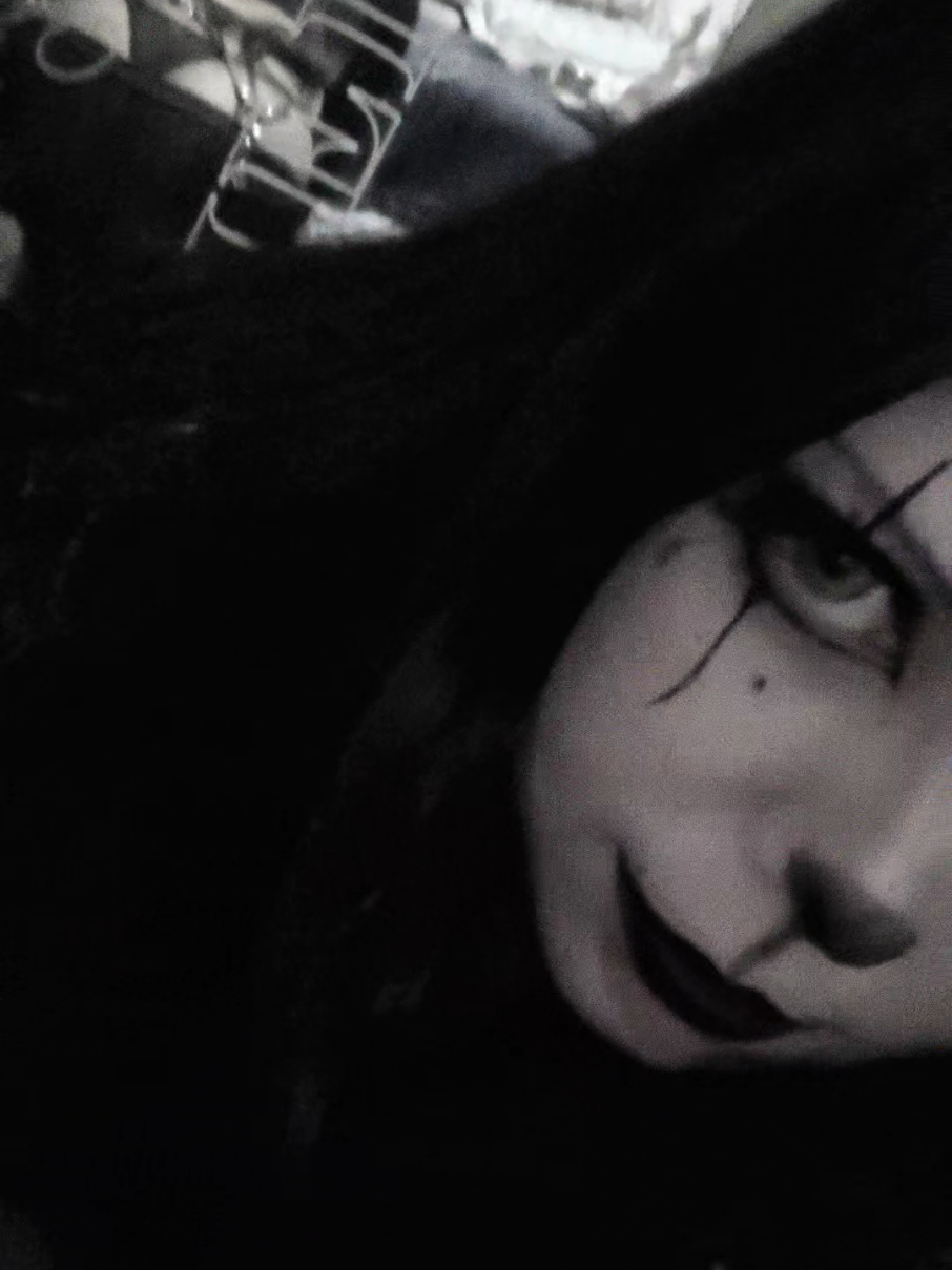 #gothmakeup #🐈‍⬛ #darkromance 