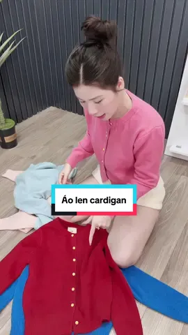 Thu đông các bà đã sắm được áo len chưa? Chưa sắm vào múc lẹ, mặc mềm lại còn ấm lắm luôn#tranguytin #hienhoafamily 