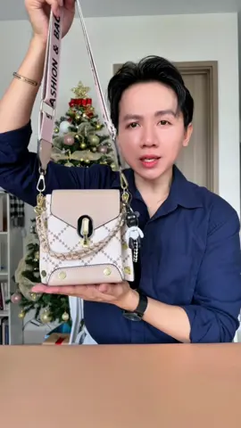 Túi đựng điện thoại thời trang luôn được yêu thích nè mấy chị#micastore92 #tuixachnu #tuixachquangchau #tuidungdienthoai 