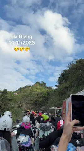 Có ai ở đây khum🥹 #hagiang #huyentrang 