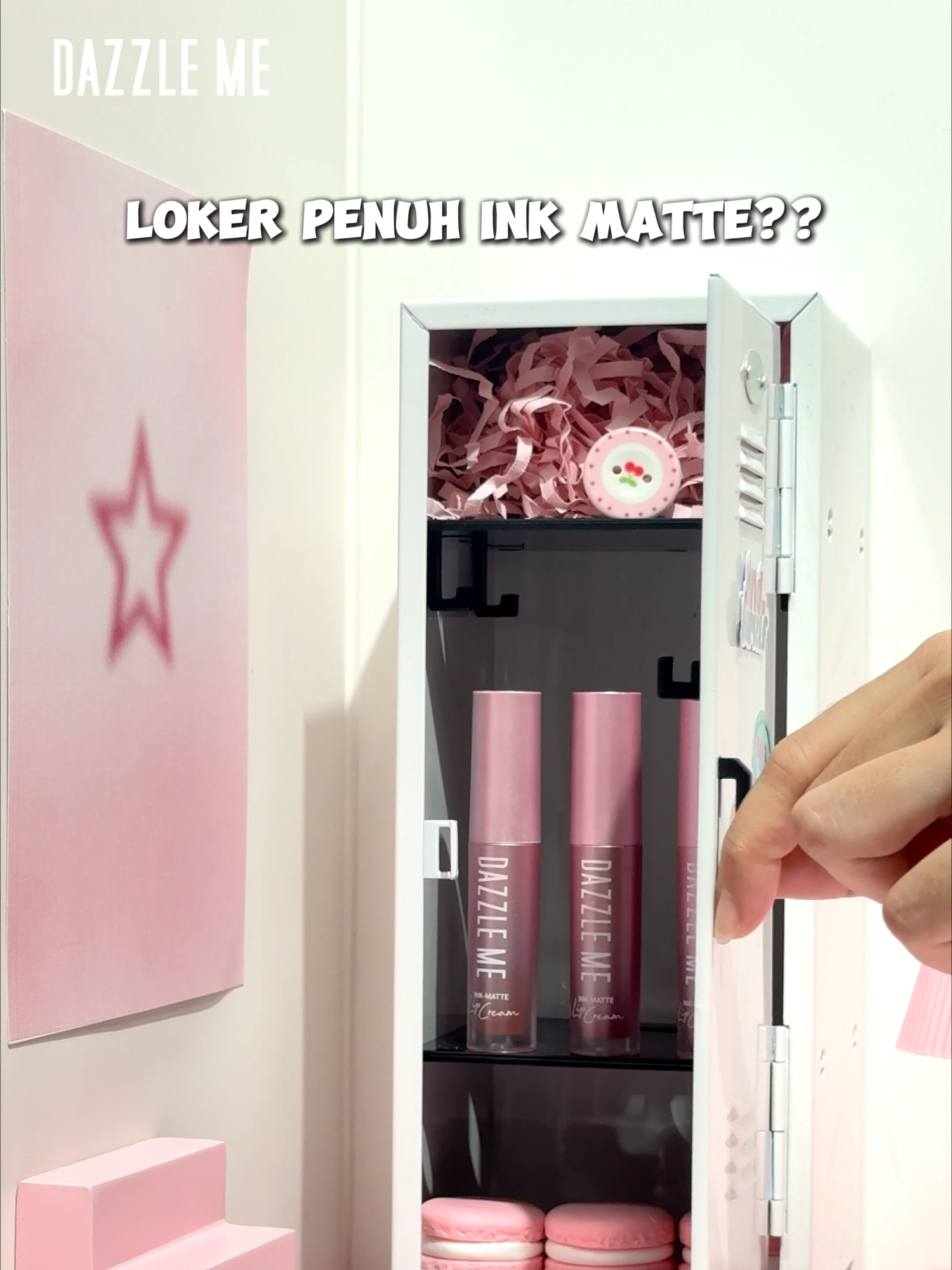 Cita cita semua ciwi ya punya loker yang penuh ink matte 😍✨ #dazzleme #dazzlemebeauty #dazzlemeindonesia #dazzlemelipcream #dazzlemeinkmatte #inkmatte #inkmattelipcream #lipcream